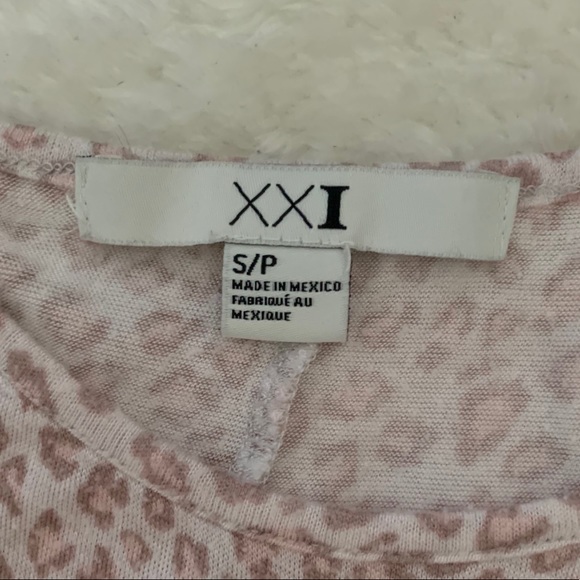 FOREVER 21 leopard print shirt - Picture 4 of 4